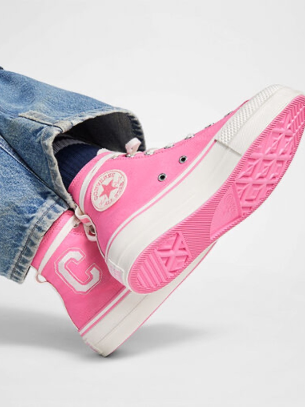 Hightop Converse ChuckTaylor AllStar Lift Platform Retro Varsity Logo Pink Sz9.5